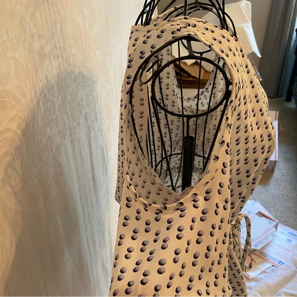 Ann Taylor cold shoulder dress blouse size XS. Beautiful blue/white dot - Picture 5 of 9